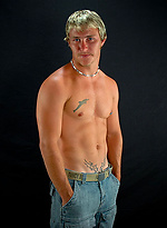 Blond stud jacking off dick