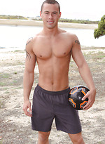 Hot athlete Elijah naked