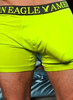 Muscle brunette Samuel O'Toole fucks Caleb Colton