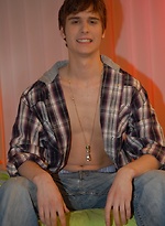 Romantic evening. William Holder, Julien Adagio.