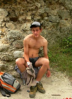 Sexy Twink posing nude for you