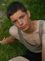 Twink guy posing naked outdoors