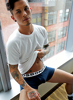 My porn star vacation - Meet the very sexy Seth Knight