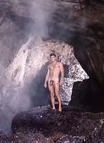 Hot hunk posing naked