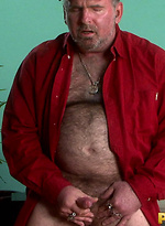 Old fat man David Kavo