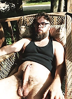 Thick Shaggy Daddy Fucks A Skater