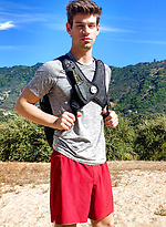 Bromo Michael DelRay, Nic Sahara